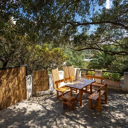 Casa Toro 2 Vicino