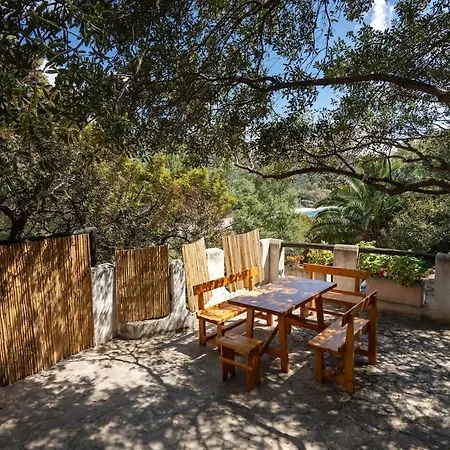 Casa Toro 2 Vicino